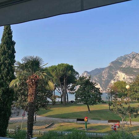 Terrazza Sul Lago Riva del Garda Exterior foto