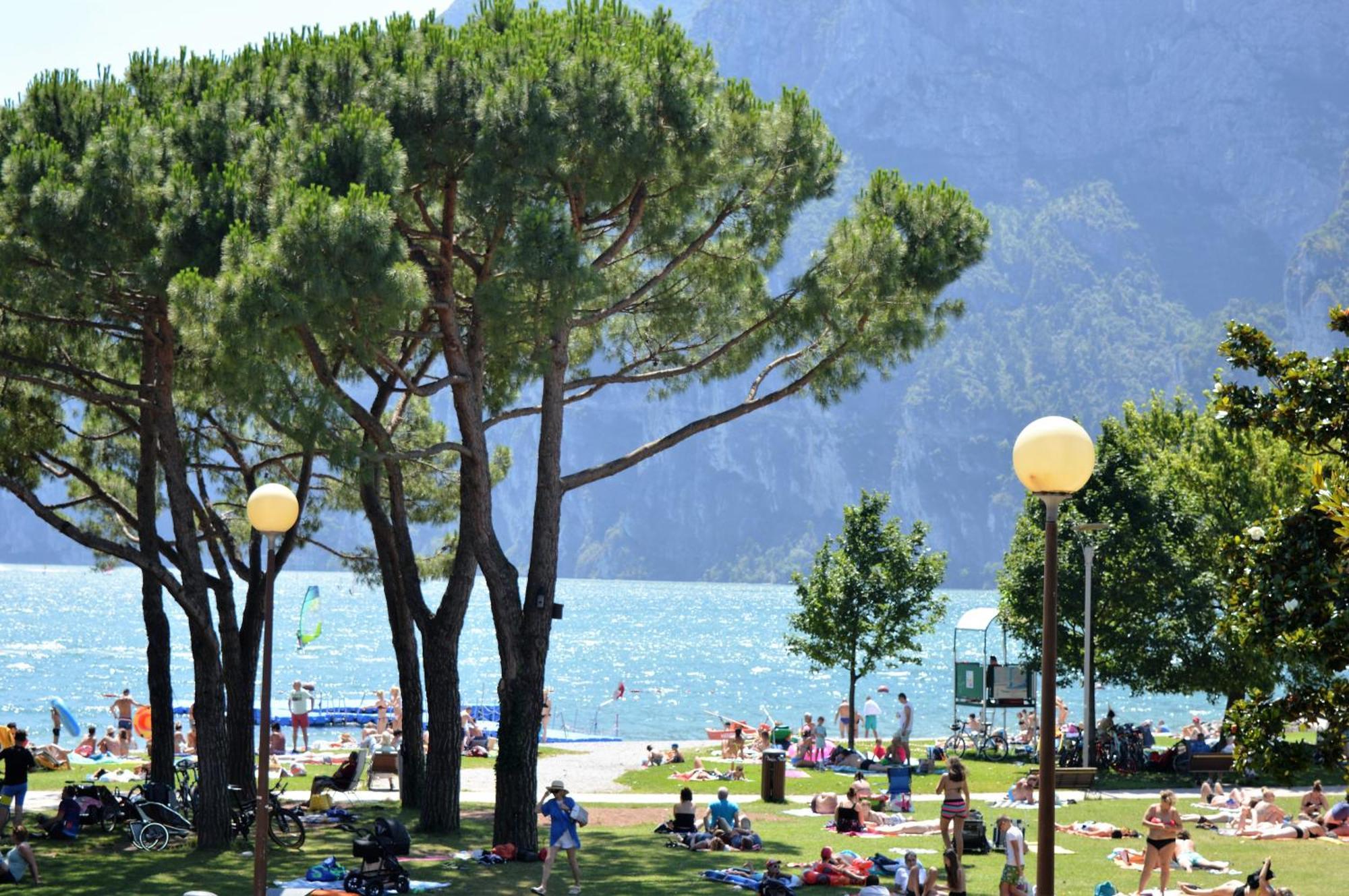 Terrazza Sul Lago Riva del Garda Exterior foto