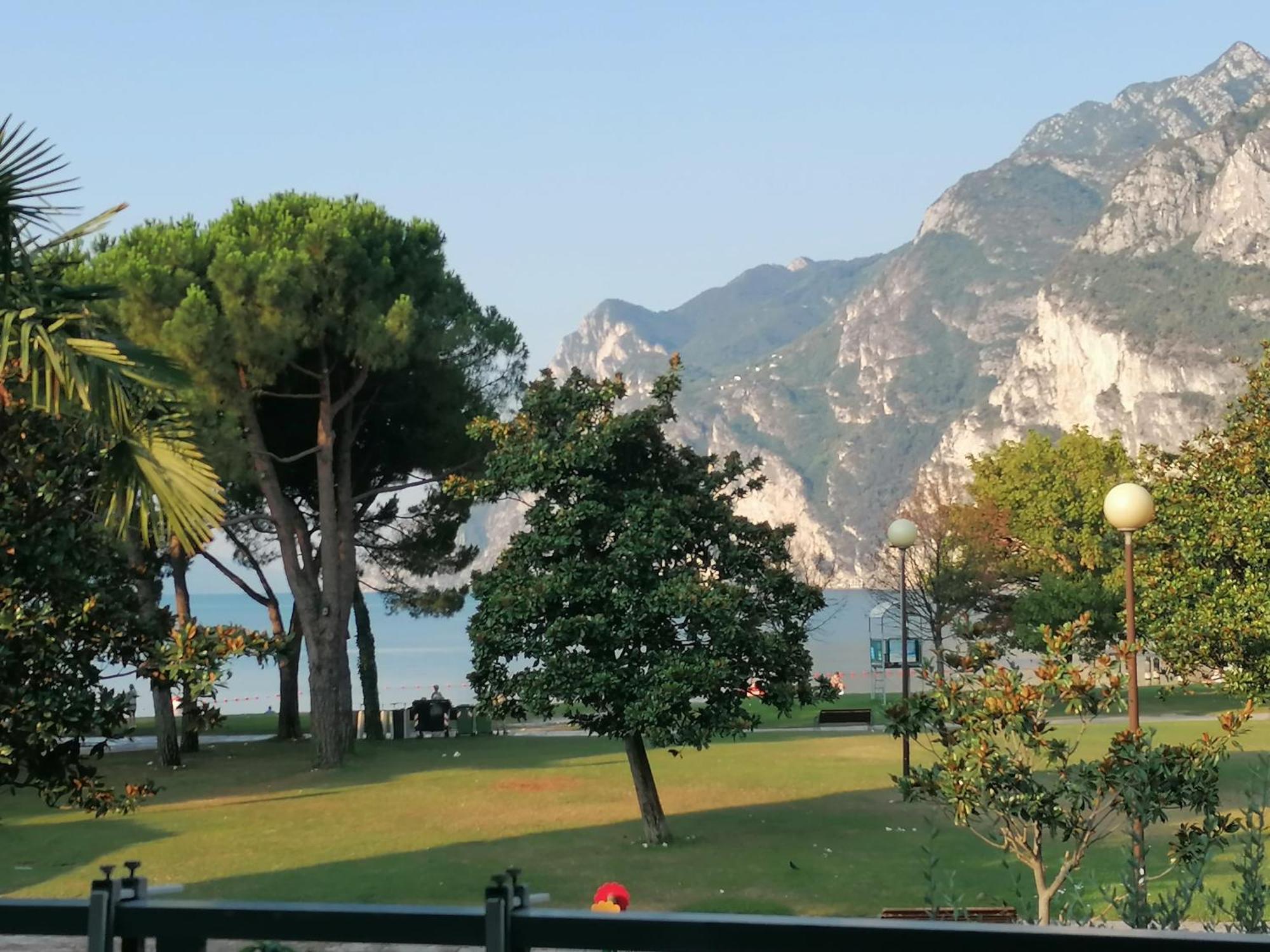 Terrazza Sul Lago Riva del Garda Exterior foto
