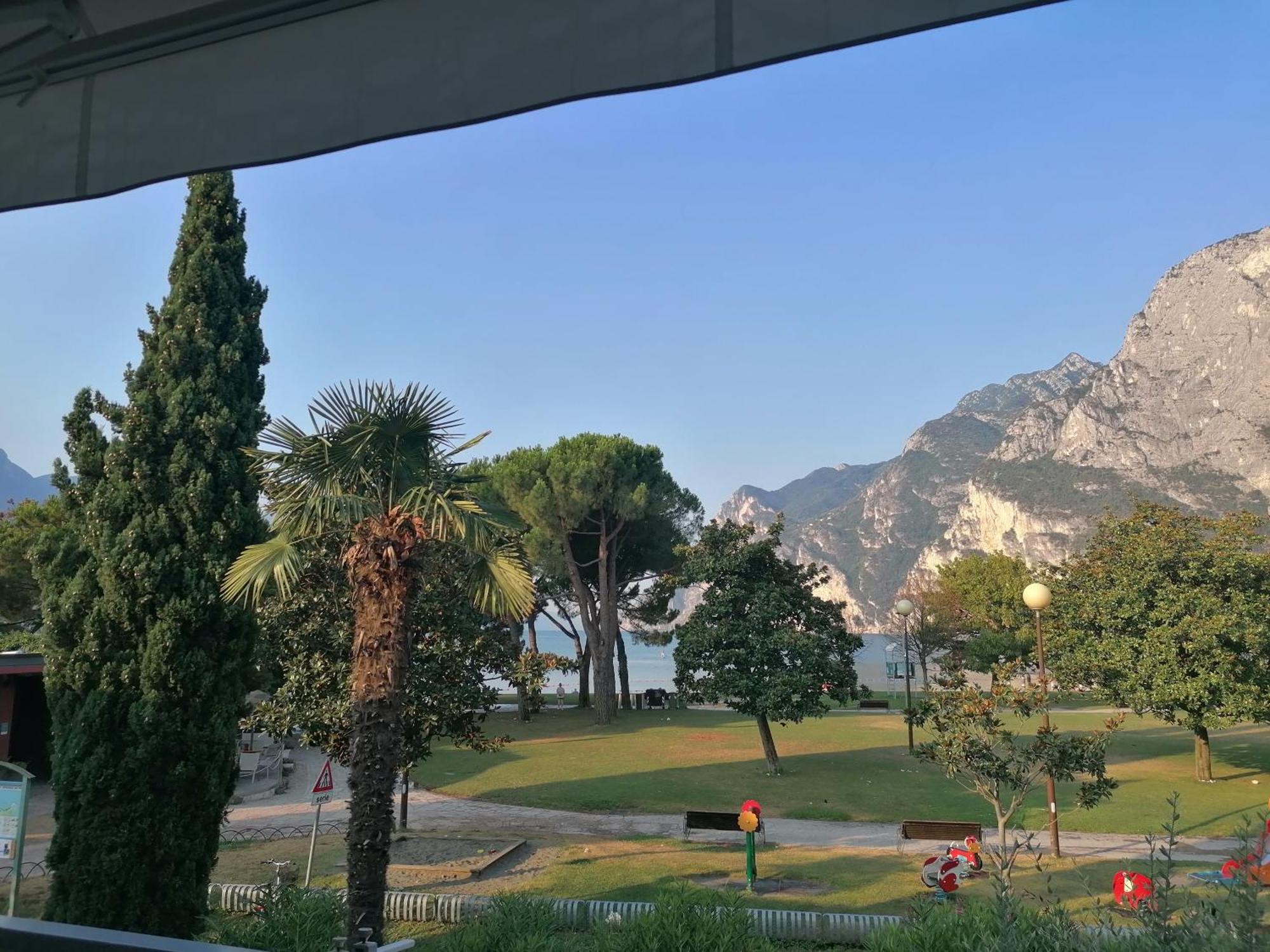 Terrazza Sul Lago Riva del Garda Exterior foto